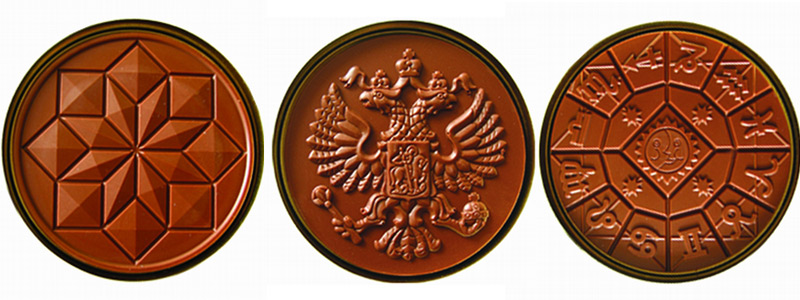 Шоколадные медали в жестяных коробочках, 10 см