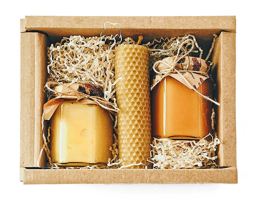 Подарочные наборы мёда и восковых свечей